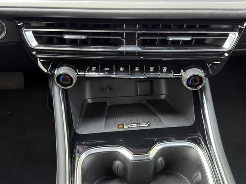 New 2026 Chevrolet Traverse LT FWD image 14