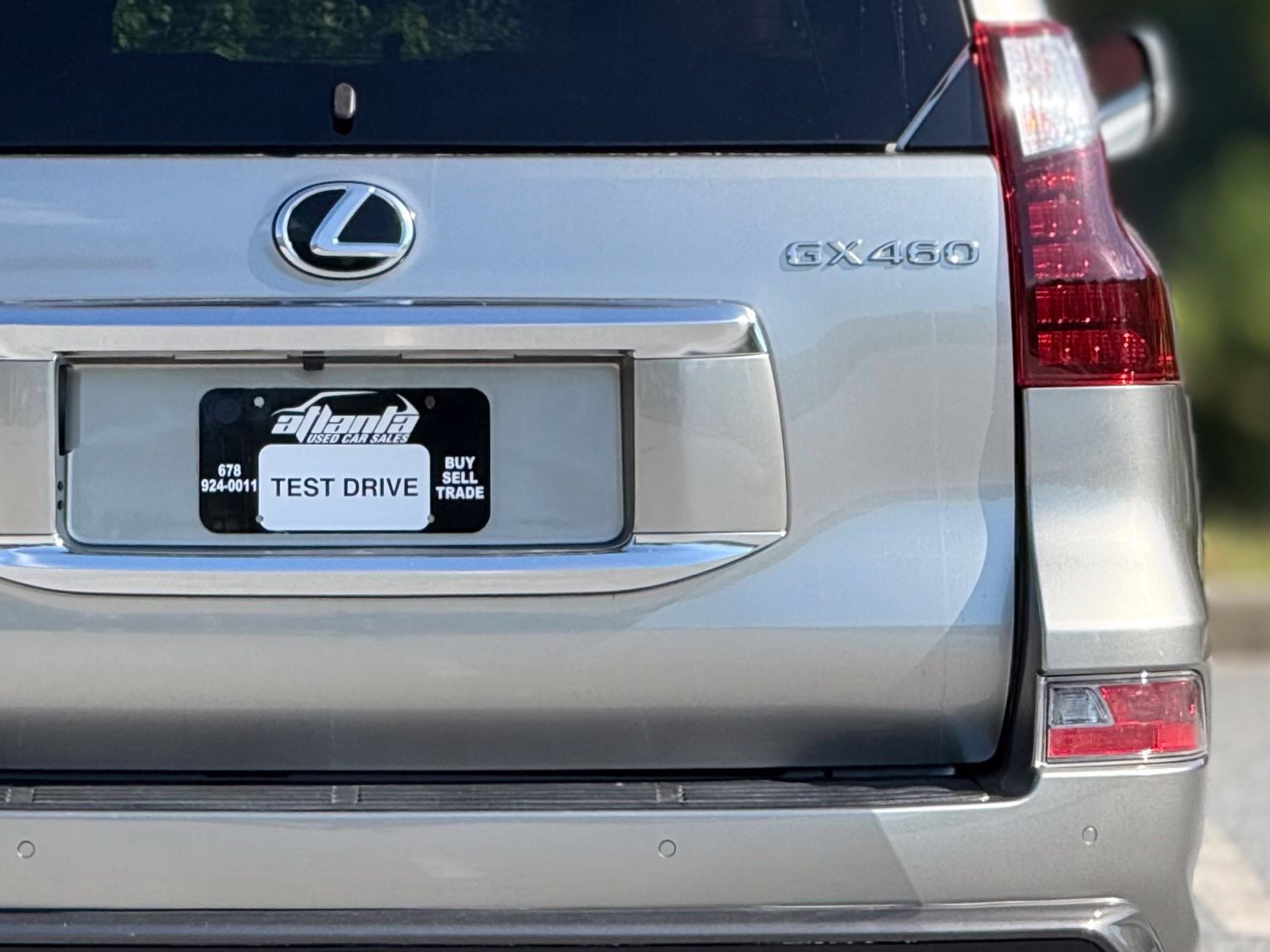 Used 2021 Lexus GX 460 Premium w/ Accessory Package AWD/4WD image 17