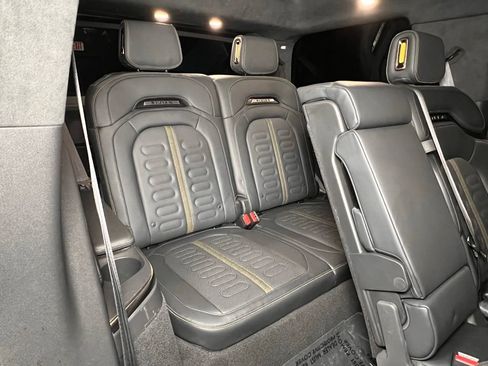 Used 2024 Rivian R1S Adventure AWD/4WD image 20
