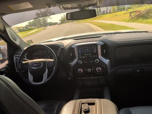 Used 2021 GMC Sierra 1500 SLT AWD/4WD image 13