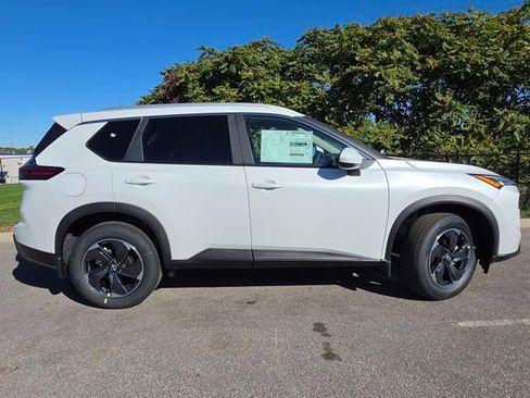 New 2026 Nissan Rogue SV w/ SV Premium Package image 22