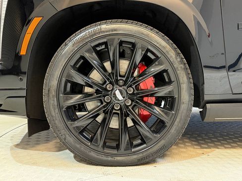 New 2026 Cadillac Escalade V w/ LPO, ONYX Package image 12