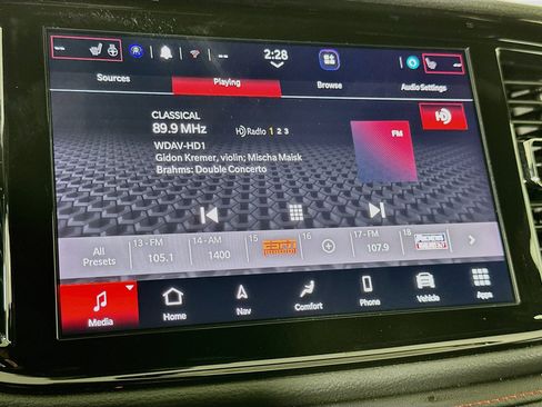 Used 2025 Dodge Durango GT RWD image 19