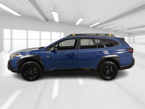 Used 2022 Subaru Outback Wilderness image 3