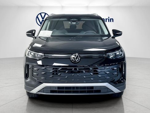 New 2025 Volkswagen Tiguan S image 8