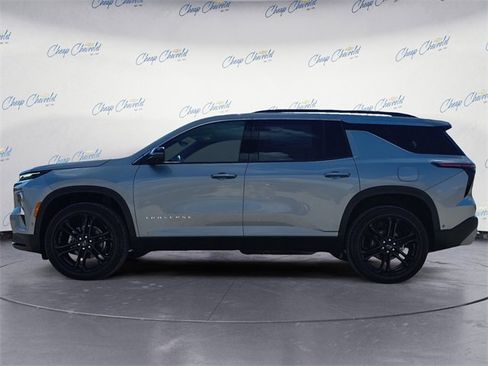 New 2026 Chevrolet Traverse LT w/ Enhanced Driving Package image 2