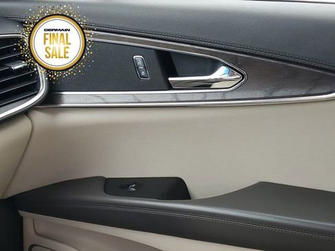 Used 2016 Lincoln MKX Select w/ Select Plus Package image 24