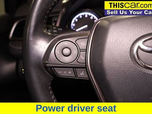 Used 2022 Toyota Camry SE image 11