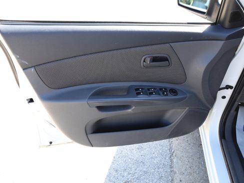 Used 2008 Kia Rio5 LX w/ PWR Pkg image 14