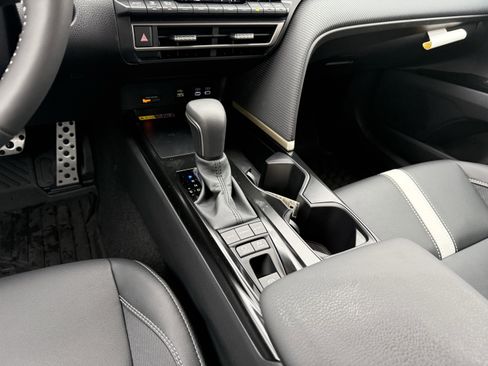 New 2026 Toyota Camry XLE w/ Convenience Package image 11