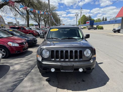 Used 2015 Jeep Patriot High Altitude AWD/4WD image 4