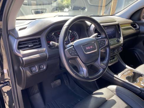 Used 2022 GMC Acadia AT4 w/ Preferred Package AWD/4WD image 2