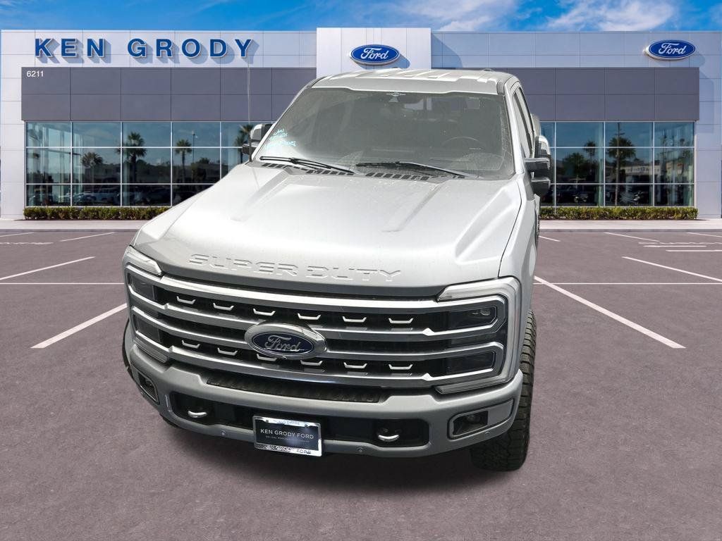 Used 2023 Ford F350 Platinum AWD/4WD image 10