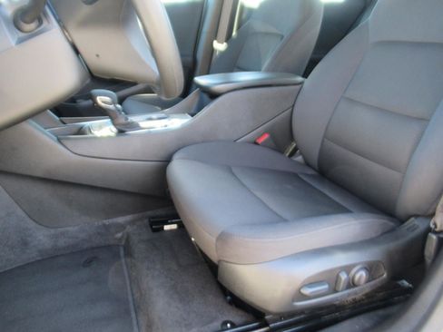 Used 2025 Chevrolet Malibu LT image 17