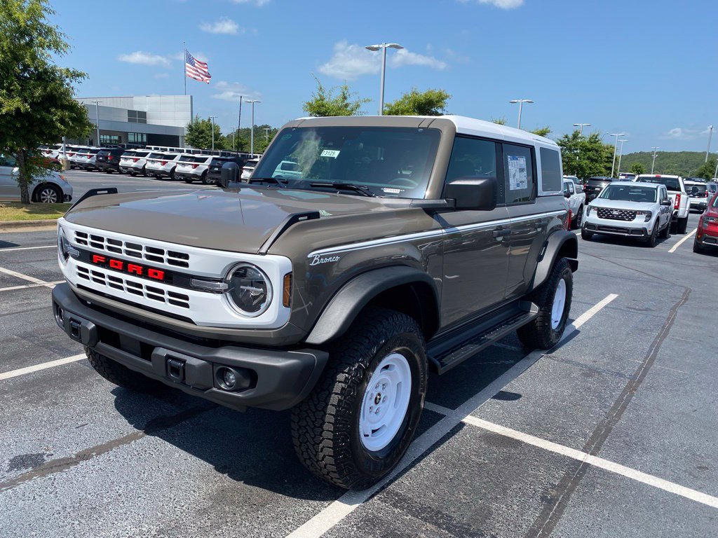 New 2026 Ford Bronco Heritage Edition AWD/4WD image 3