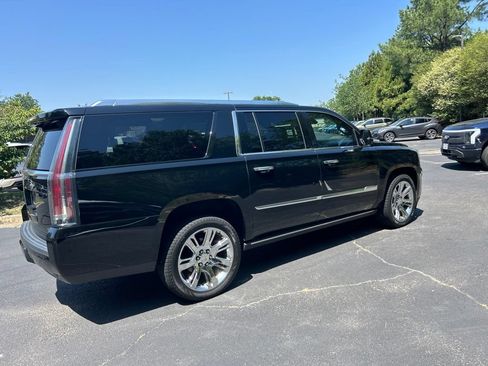 Used 2015 Cadillac Escalade ESV Premium AWD/4WD image 3