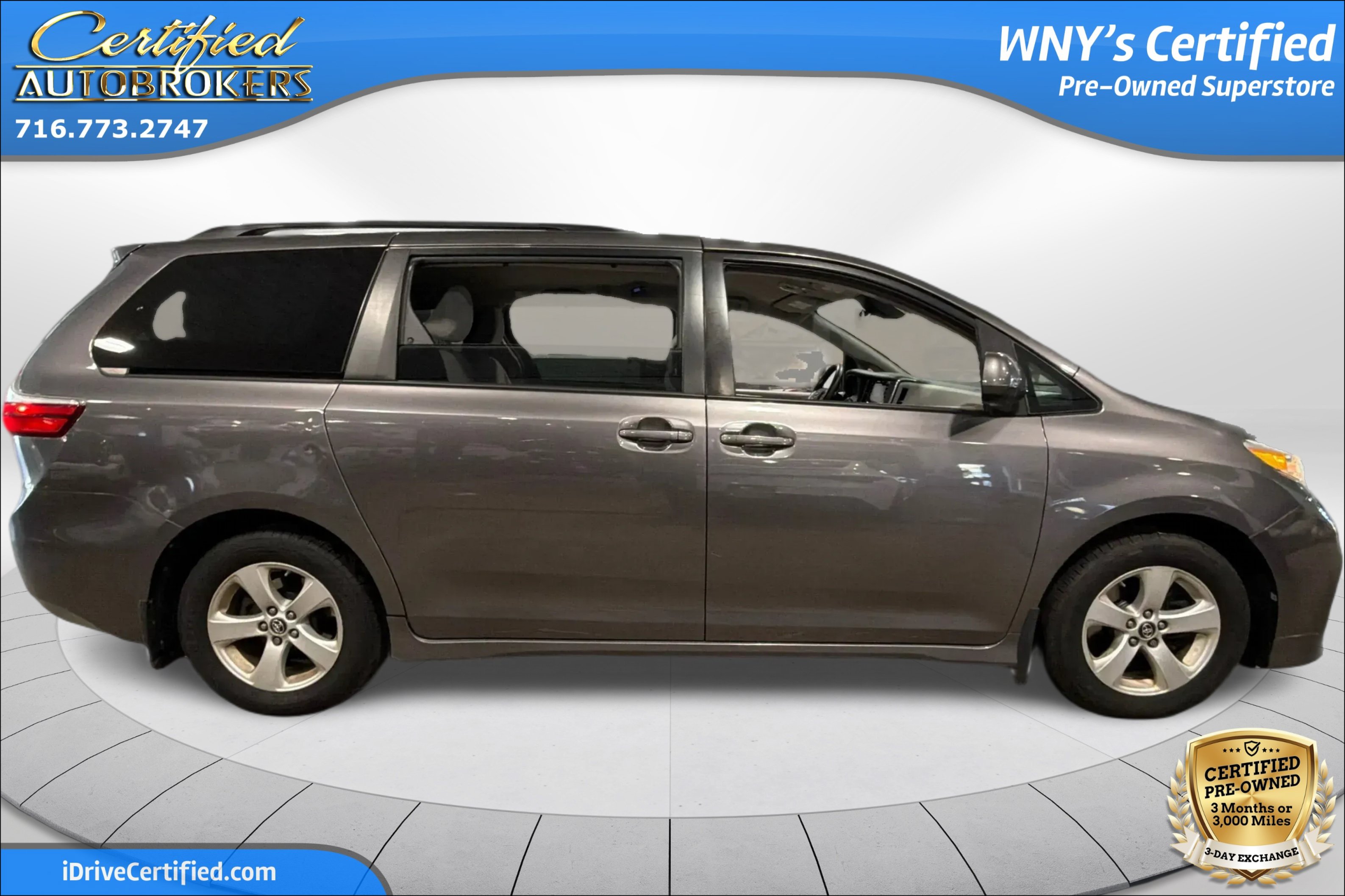 Used 2019 Toyota Sienna LE FWD image 4