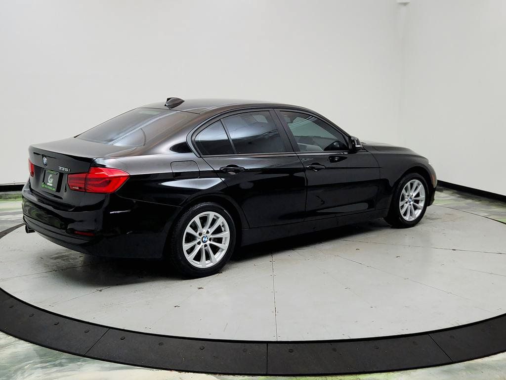 Used 2018 BMW 320i Sedan RWD image 5