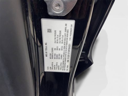 Used 2024 Tesla Model 3 Performance image 80