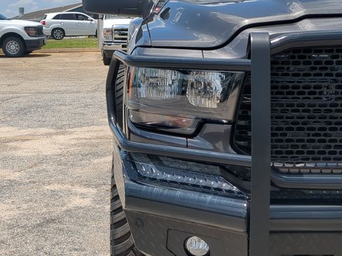 Used 2024 RAM 3500 Big Horn w/ Night Edition AWD/4WD image 8
