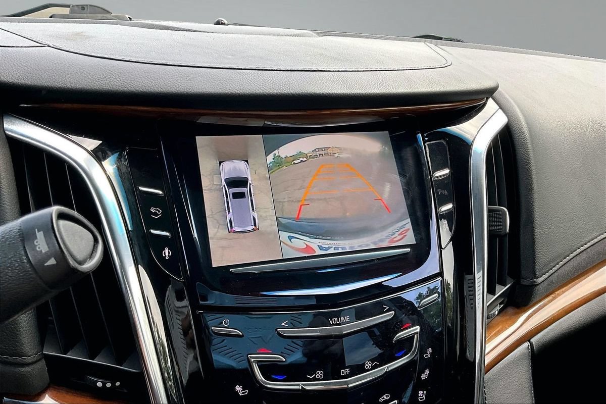 Used 2016 Cadillac Escalade ESV 2WD image 28