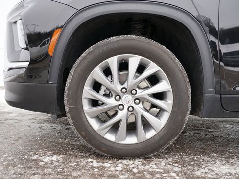 Used 2025 Buick Enclave Preferred image 34