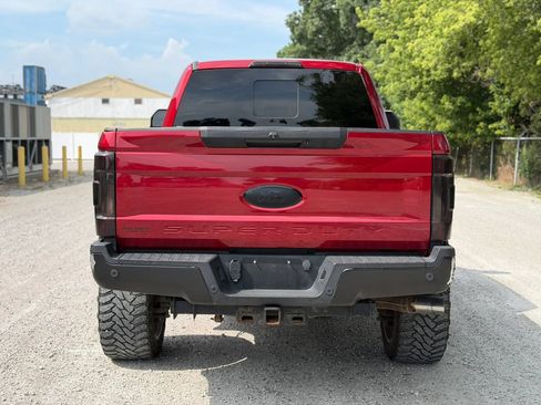 Used 2017 Ford F250 Lariat w/ Lariat Ultimate Package AWD/4WD image 6