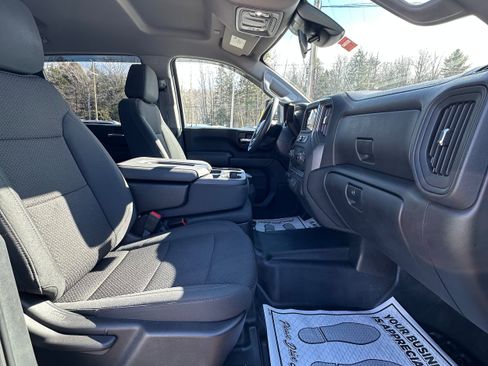 Used 2025 Chevrolet Silverado 3500 W/T image 21