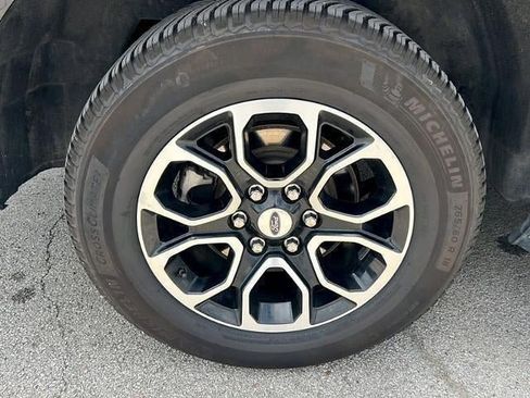 Used 2023 Ford Expedition Max XLT AWD/4WD image 9
