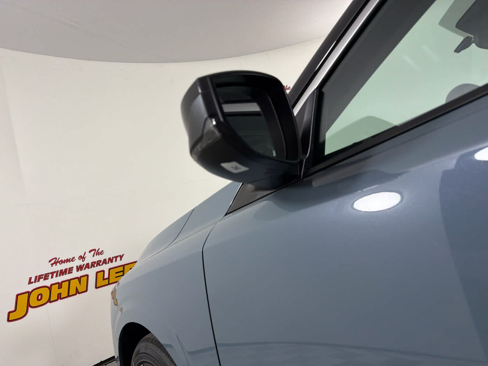 New 2027 Nissan Sentra SR w/ Floor Mat Package FWD image 13