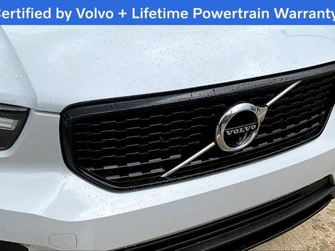 Used 2022 Volvo XC40 T5 R-Design image 36