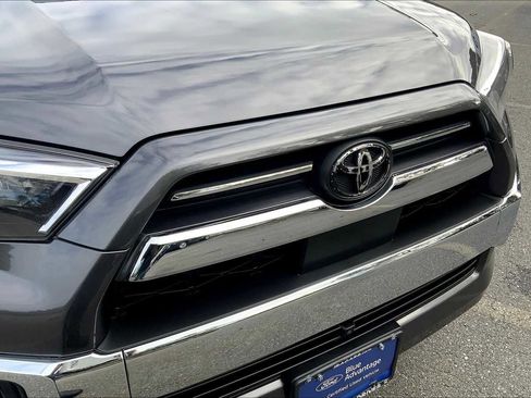 Certified 2022 Toyota 4Runner Limited image 61