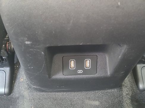 Used 2023 Hyundai Santa Cruz Limited image 16