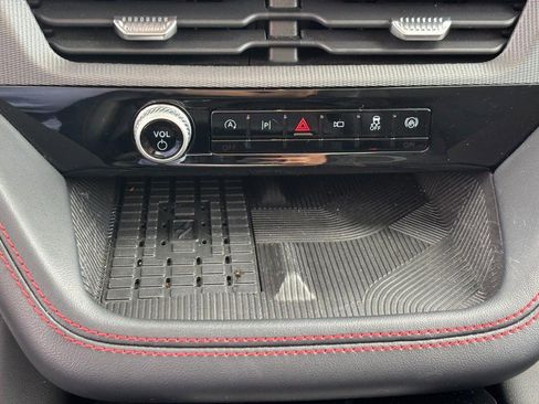 Used 2025 Ford Explorer ST image 26