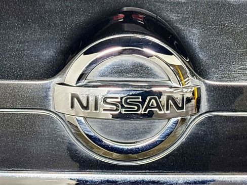 Used 2020 Nissan Rogue SV image 24