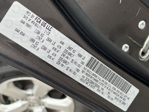 Used 2019 Jeep Compass Latitude w/ Cold Weather Group image 30