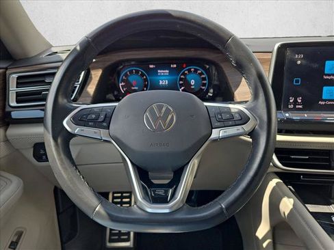 Used 2024 Volkswagen Atlas SEL Premium R-Line AWD/4WD image 12