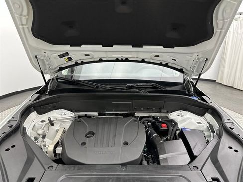 Certified 2023 Volvo XC90 B5 Core w/ Protection Package Premier image 27