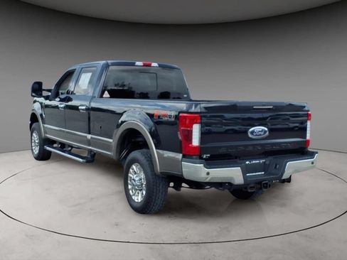Used 2019 Ford F350 Lariat w/ Lariat Ultimate Package AWD/4WD image 3