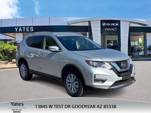 Used 2018 Nissan Rogue SV image 1