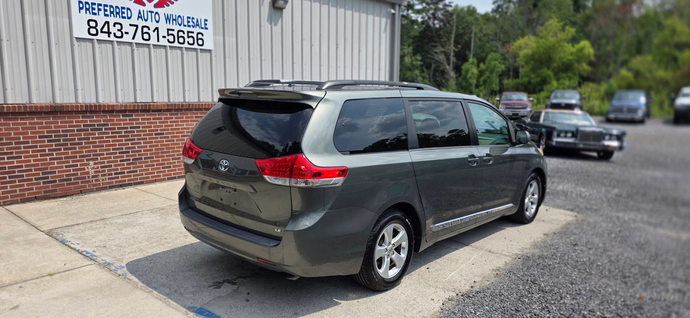 Used 2013 Toyota Sienna LE FWD image 6