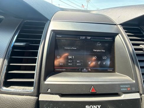 Used 2013 Ford Taurus SHO AWD/4WD image 22