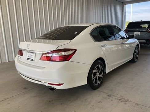 Used 2017 Honda Accord LX image 17