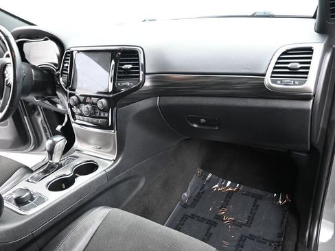 Used 2022 Jeep Grand Cherokee Laredo X AWD/4WD image 20