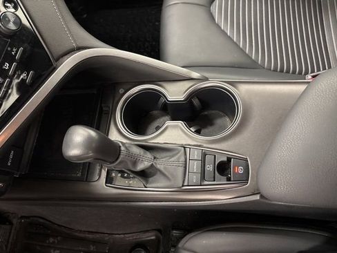 Certified 2024 Toyota Camry SE image 21