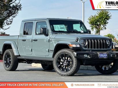 New 2025 Jeep Gladiator Sport