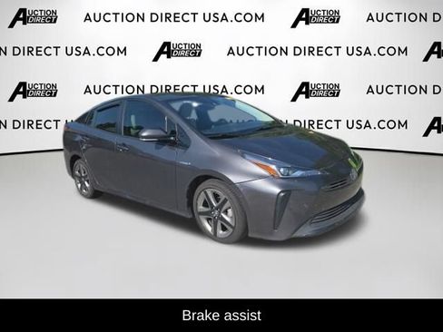 Used 2019 Toyota Prius XLE w/ Advanced Technology Package FWD image 5
