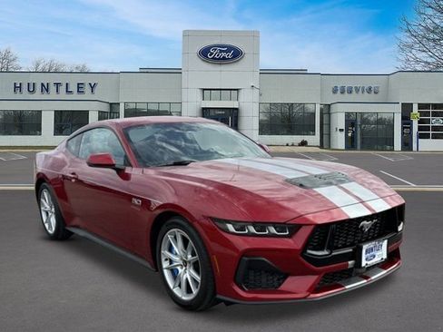 Used 2024 Ford Mustang GT Premium RWD image 3