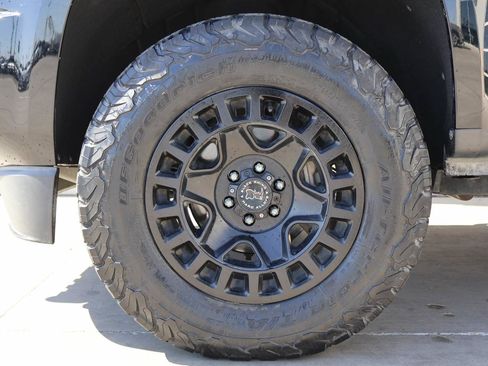 Used 2020 Chevrolet Colorado Z71 AWD/4WD image 6