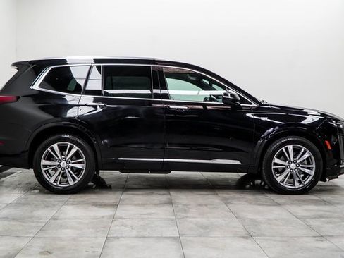 Used 2020 Cadillac XT6 Premium Luxury image 9